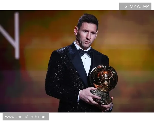 决赛哨响那刻，梅西高举奖杯的瞬间让社媒彻底爆炸